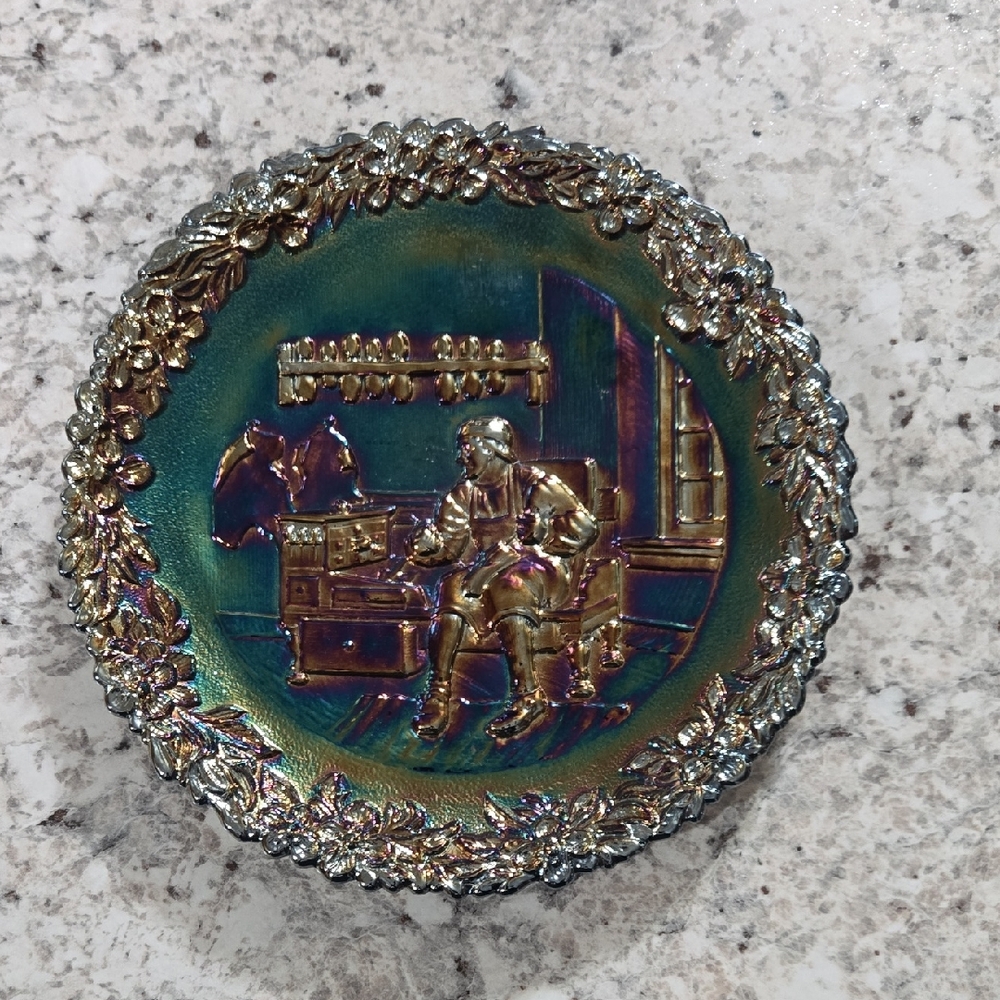 Fenton Iridescent Green and Gold Shoemaker Decorative Plate. 1973 No. 4
